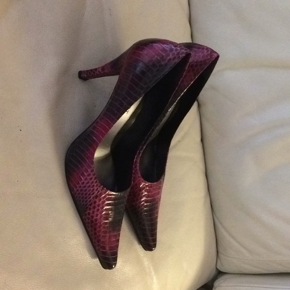 Nine West multi-color snake print heels - Picture 2 of 3